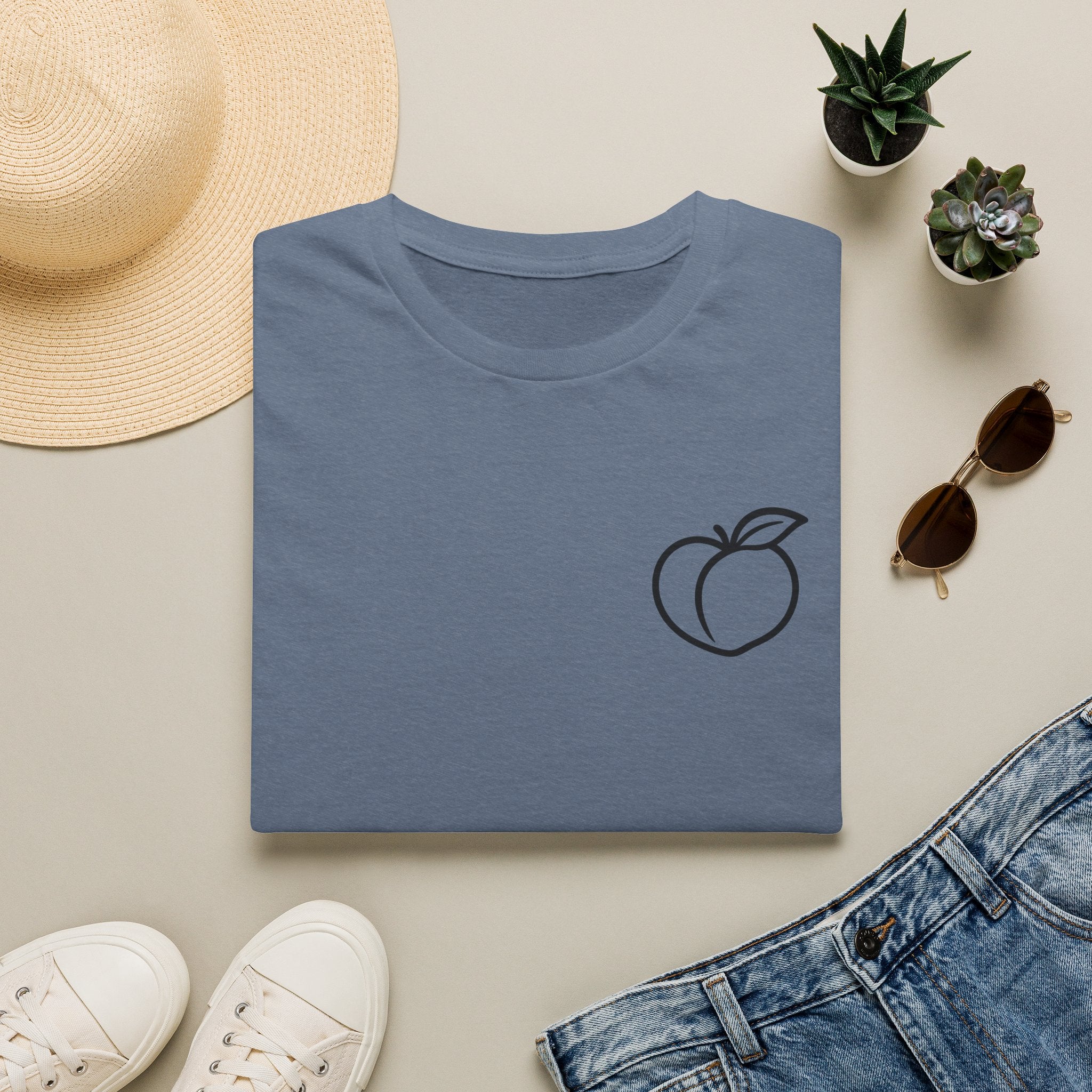 Peach Outline T‑Shirt — Minimal Fruit Graphic Tee