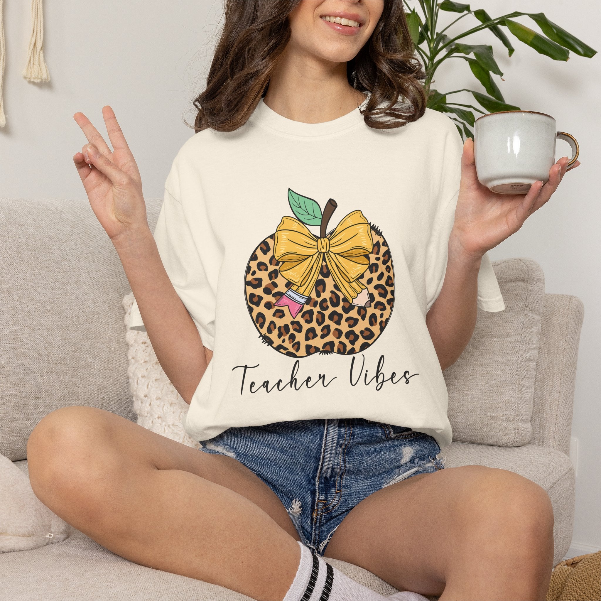 Teacher Vibes Leopard Pumpkin T-Shirt - Cute Fall Teacher Gift