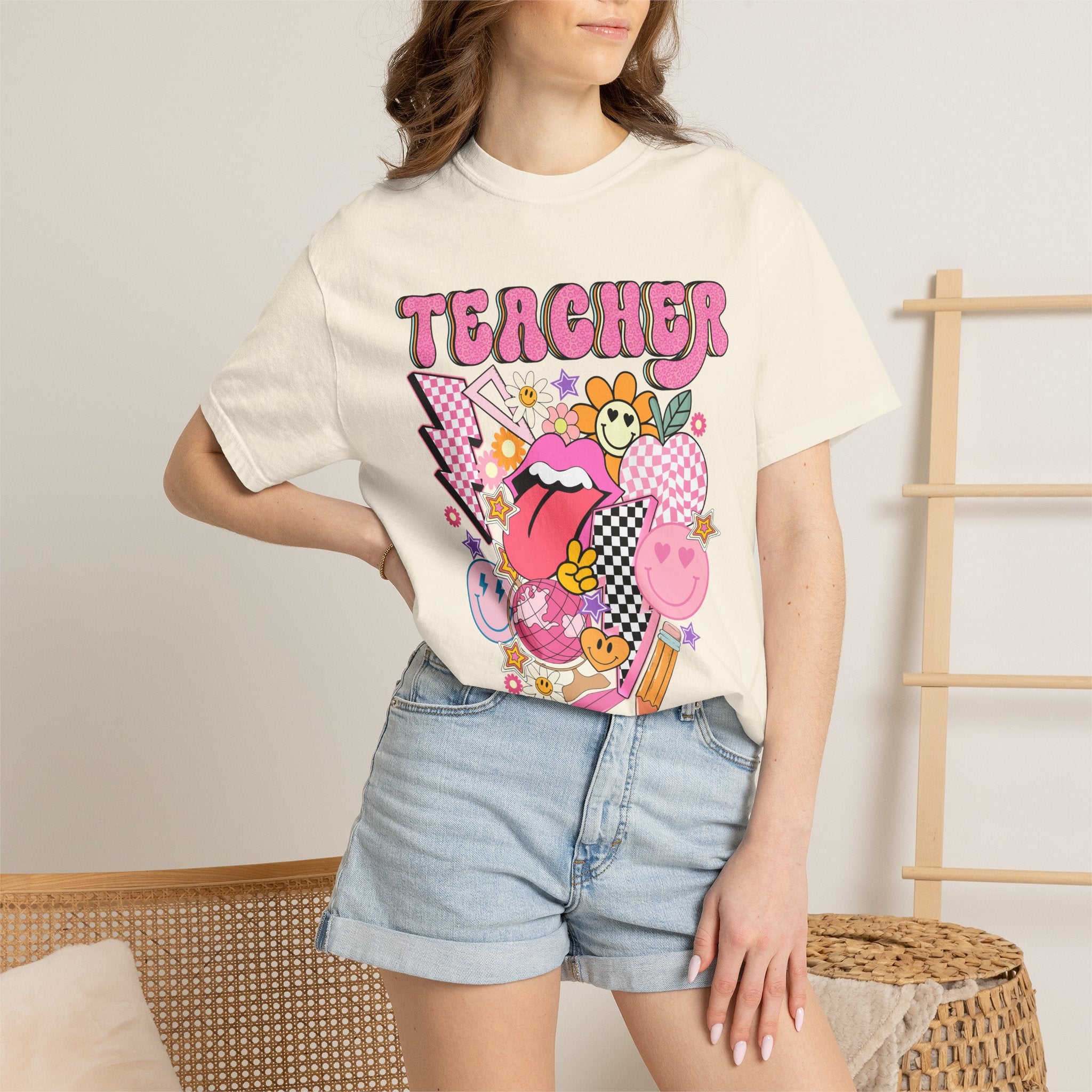 Teacher Retro Pop Graphic T‑Shirt — Cute Pink School Staff Shirt