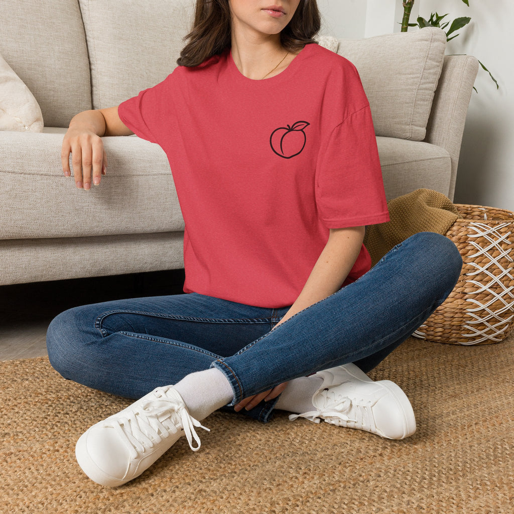 Peach Outline T‑Shirt — Minimal Fruit Graphic Tee