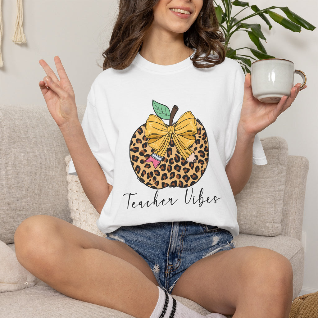 Teacher Vibes Leopard Pumpkin T-Shirt - Cute Fall Teacher Gift