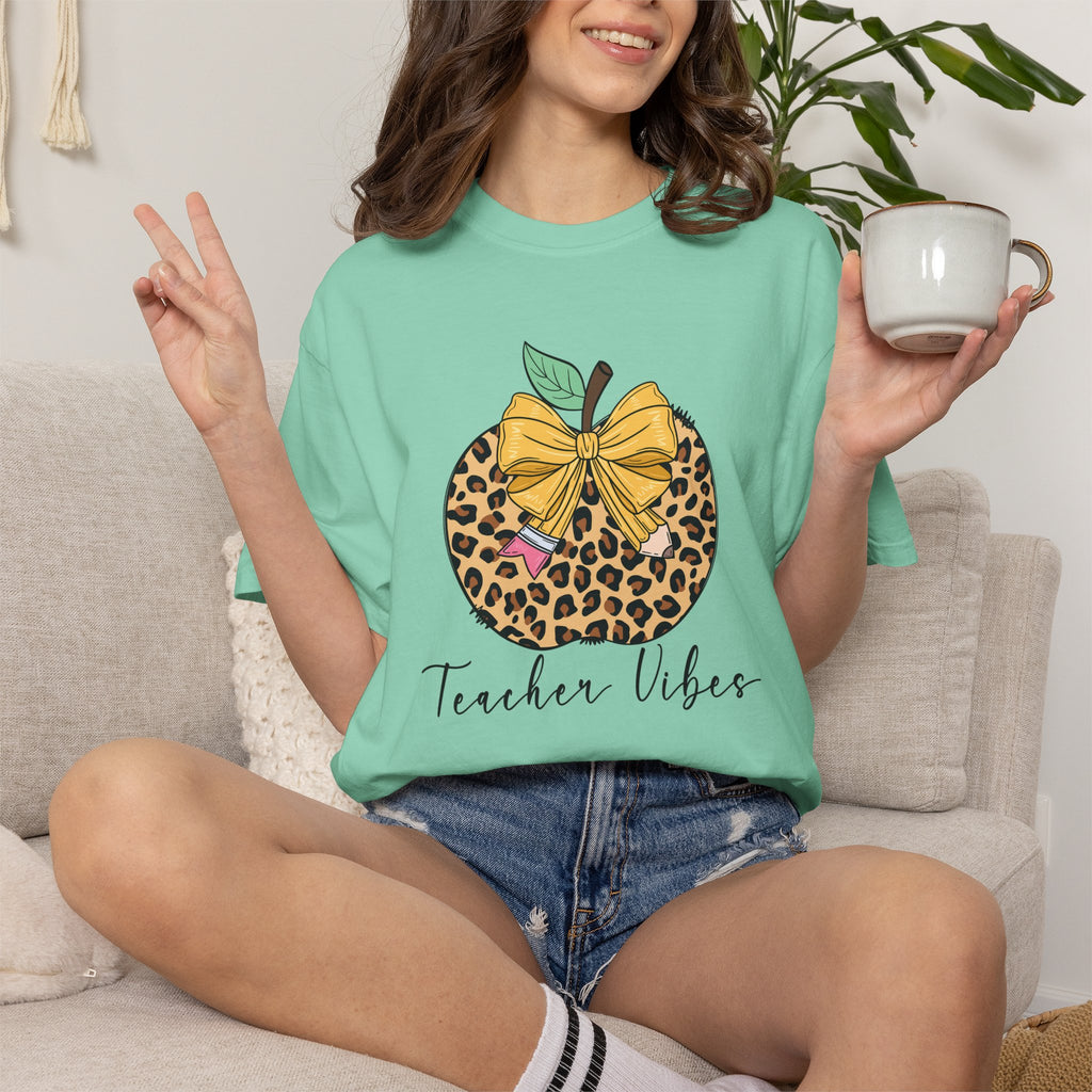 Teacher Vibes Leopard Pumpkin T-Shirt - Cute Fall Teacher Gift