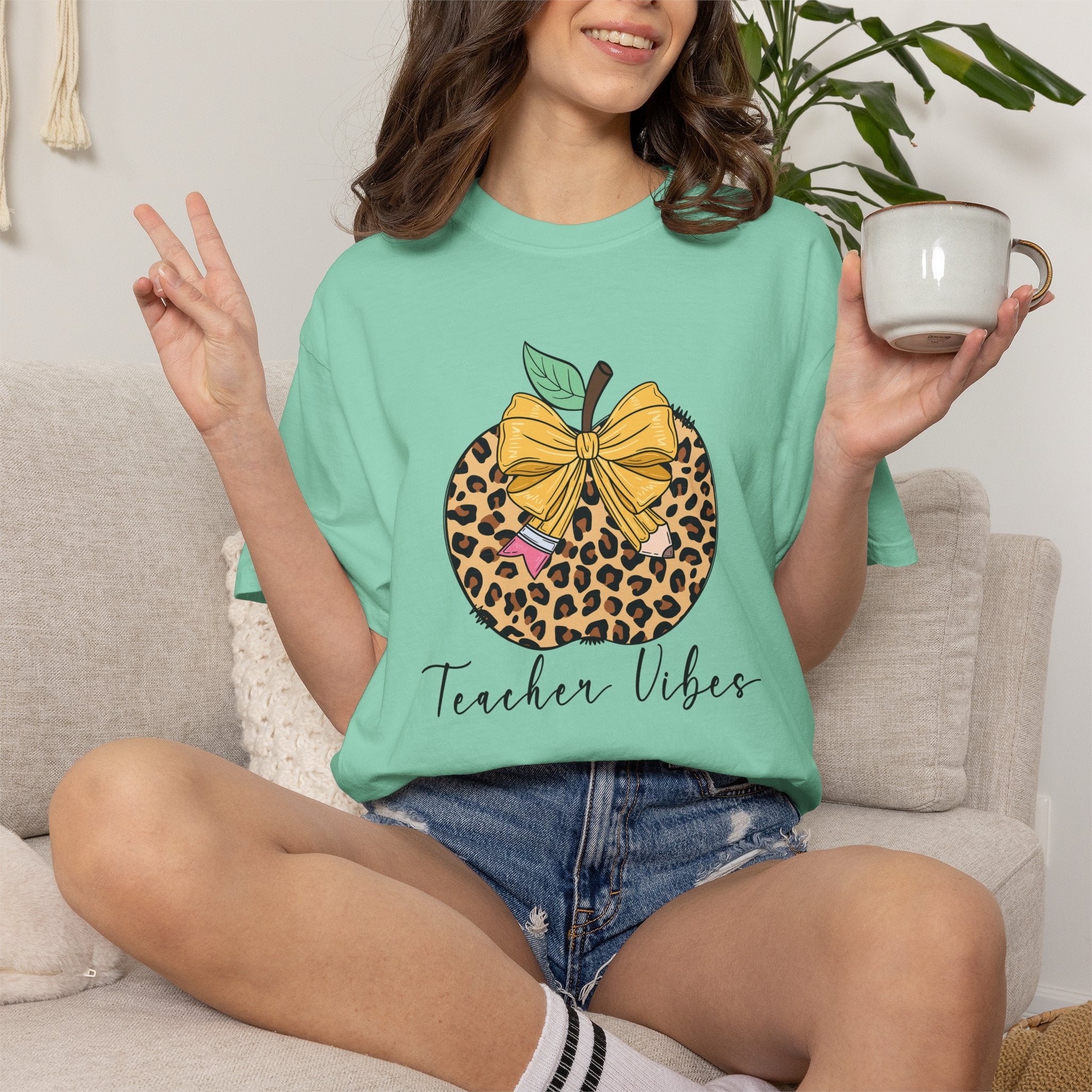 Teacher Vibes Leopard Pumpkin T-Shirt - Cute Fall Teacher Gift