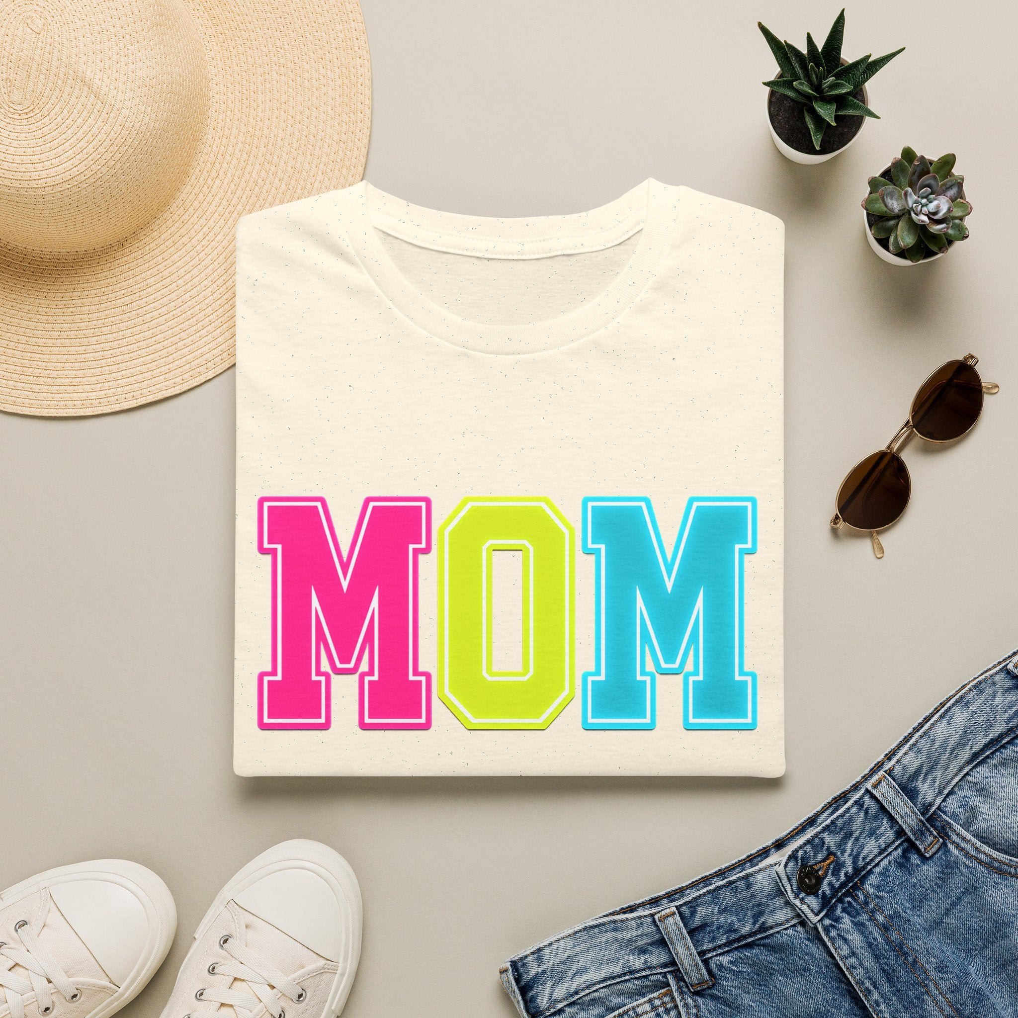Mom Colorblock T-Shirt — Bright Retro MOM Graphic Tee for Mothers, Summer Vibe