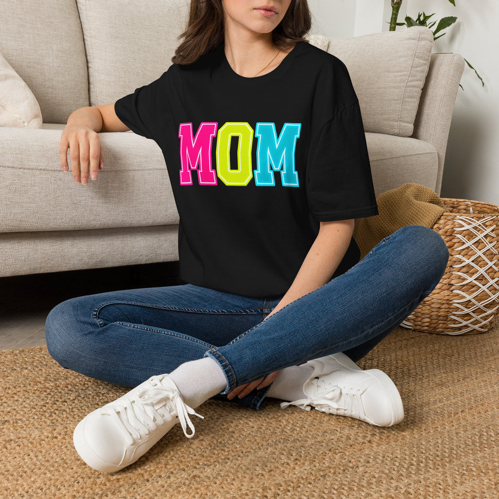 Mom Colorblock T-Shirt — Bright Retro MOM Graphic Tee for Mothers, Summer Vibe