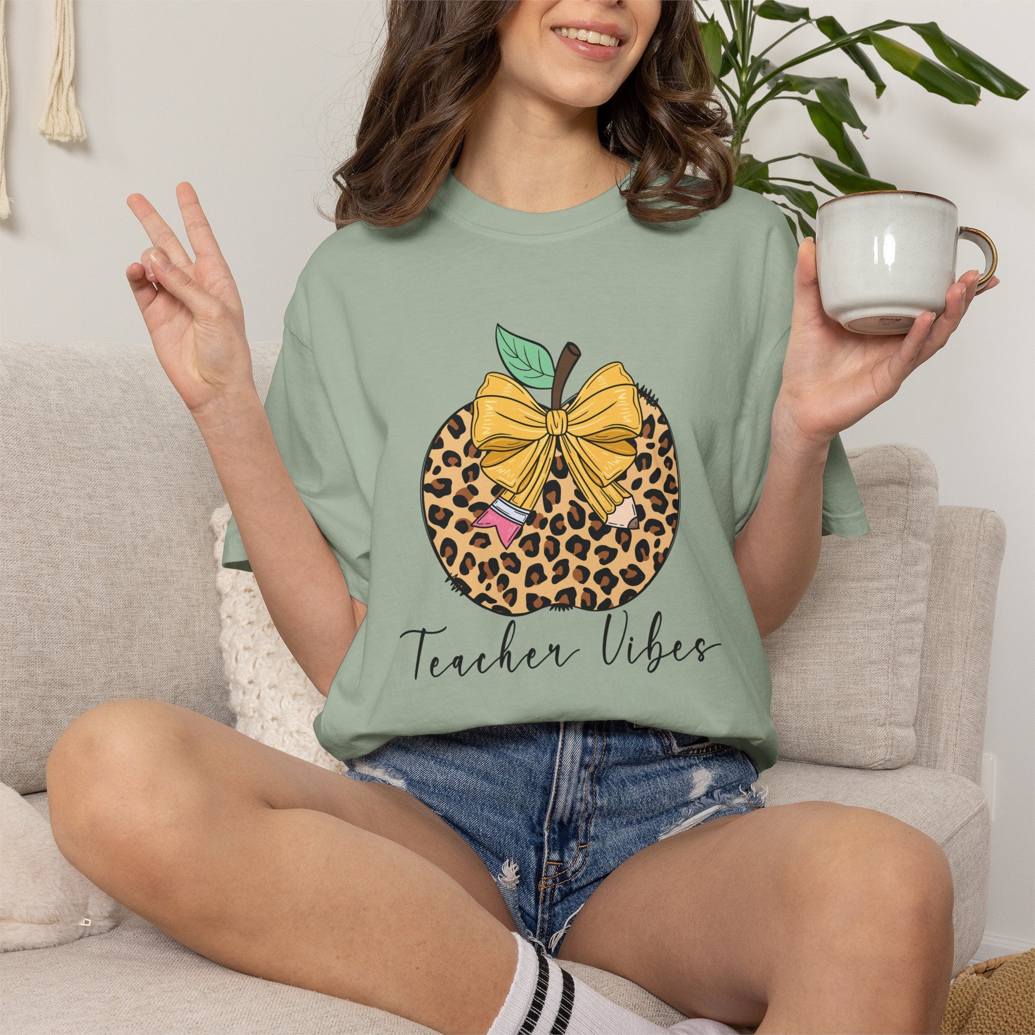 Teacher Vibes Leopard Pumpkin T-Shirt - Cute Fall Teacher Gift