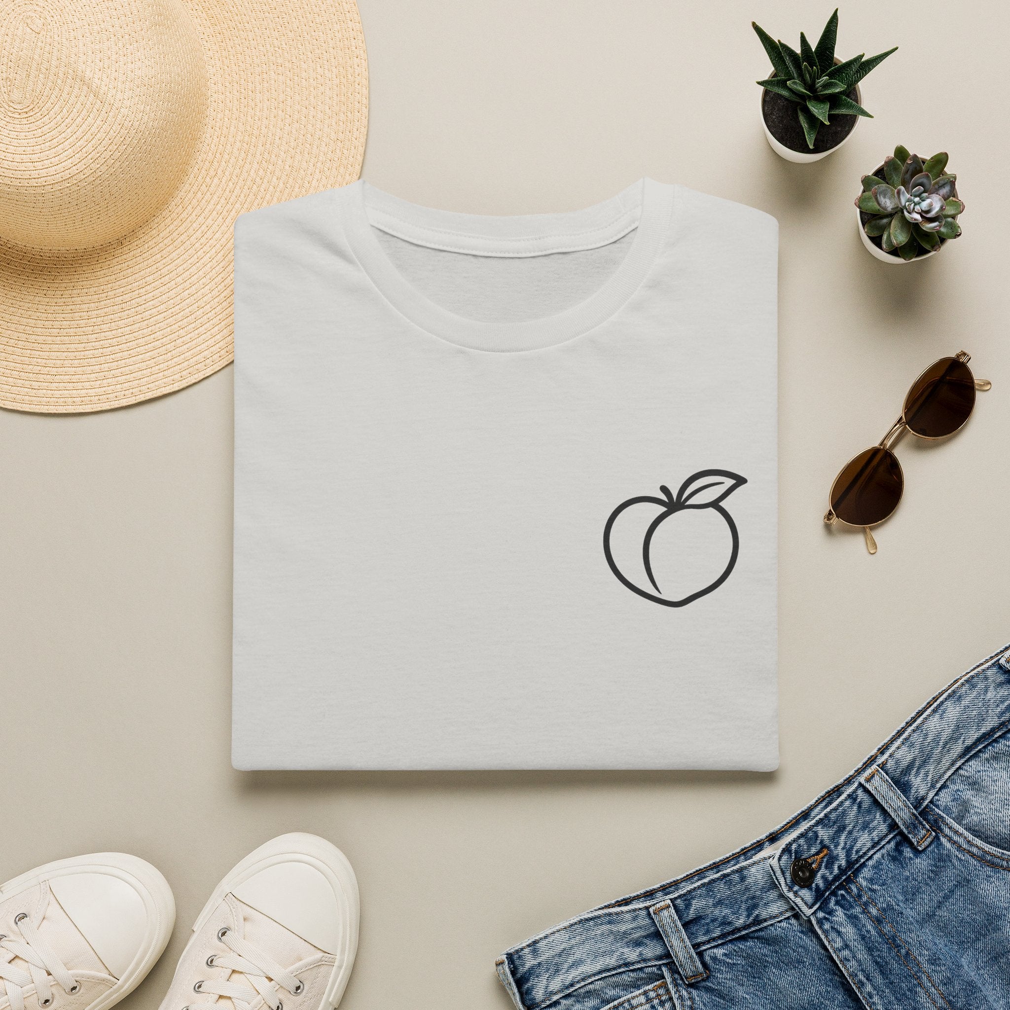 Peach Outline T‑Shirt — Minimal Fruit Graphic Tee