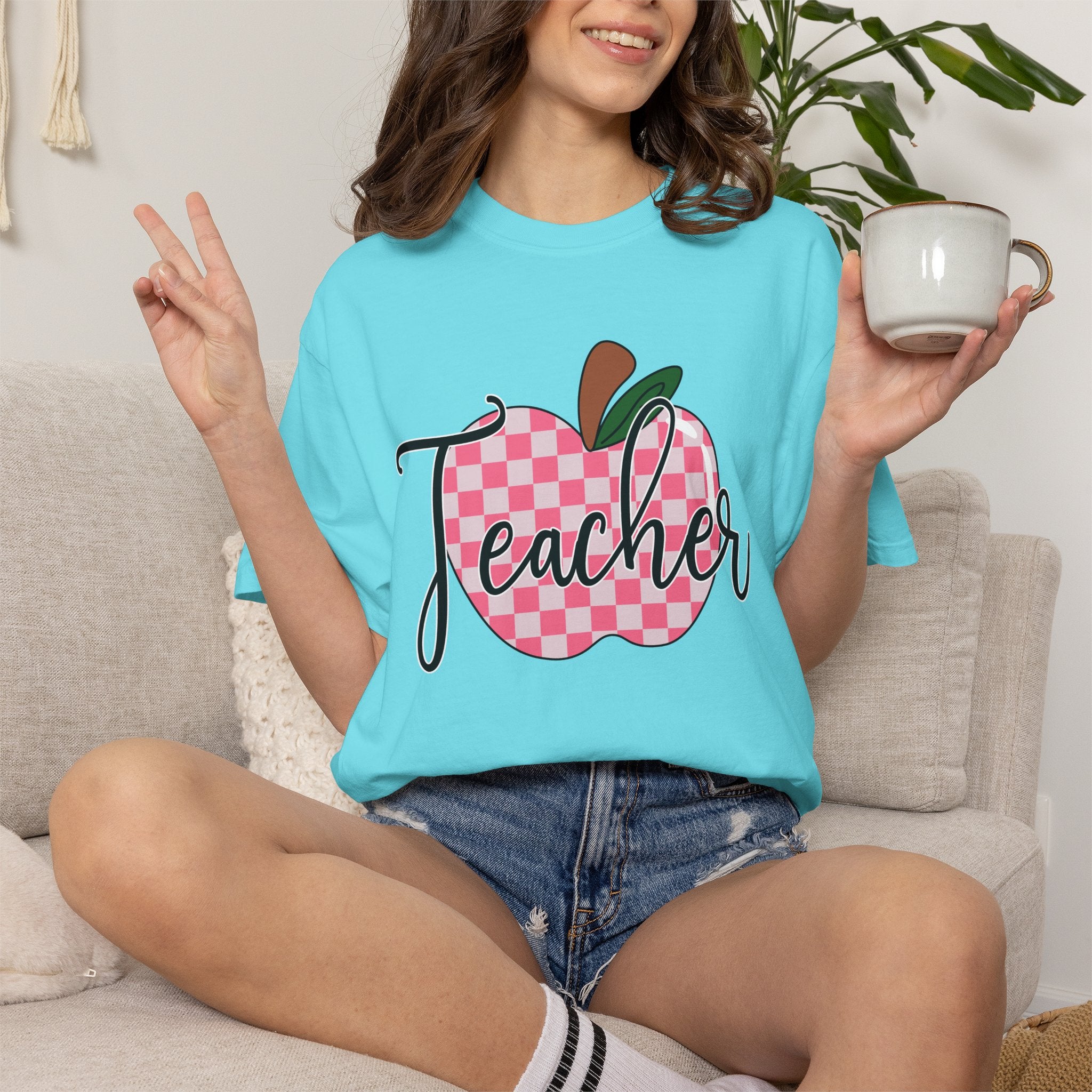 Teacher Apple T-Shirt — Pink Checkered Apple Teacher Tee