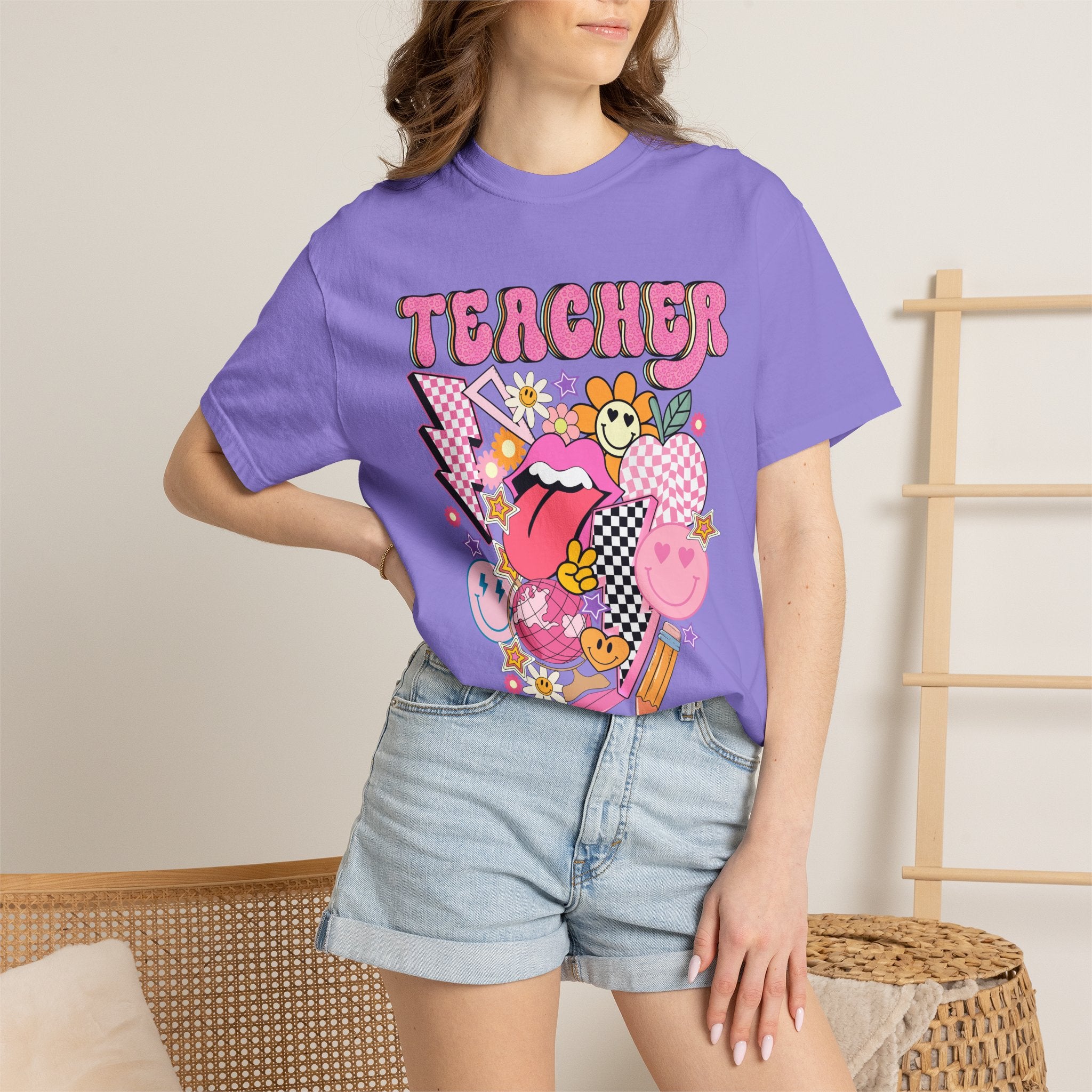 Teacher Retro Pop Graphic T‑Shirt — Cute Pink School Staff Shirt
