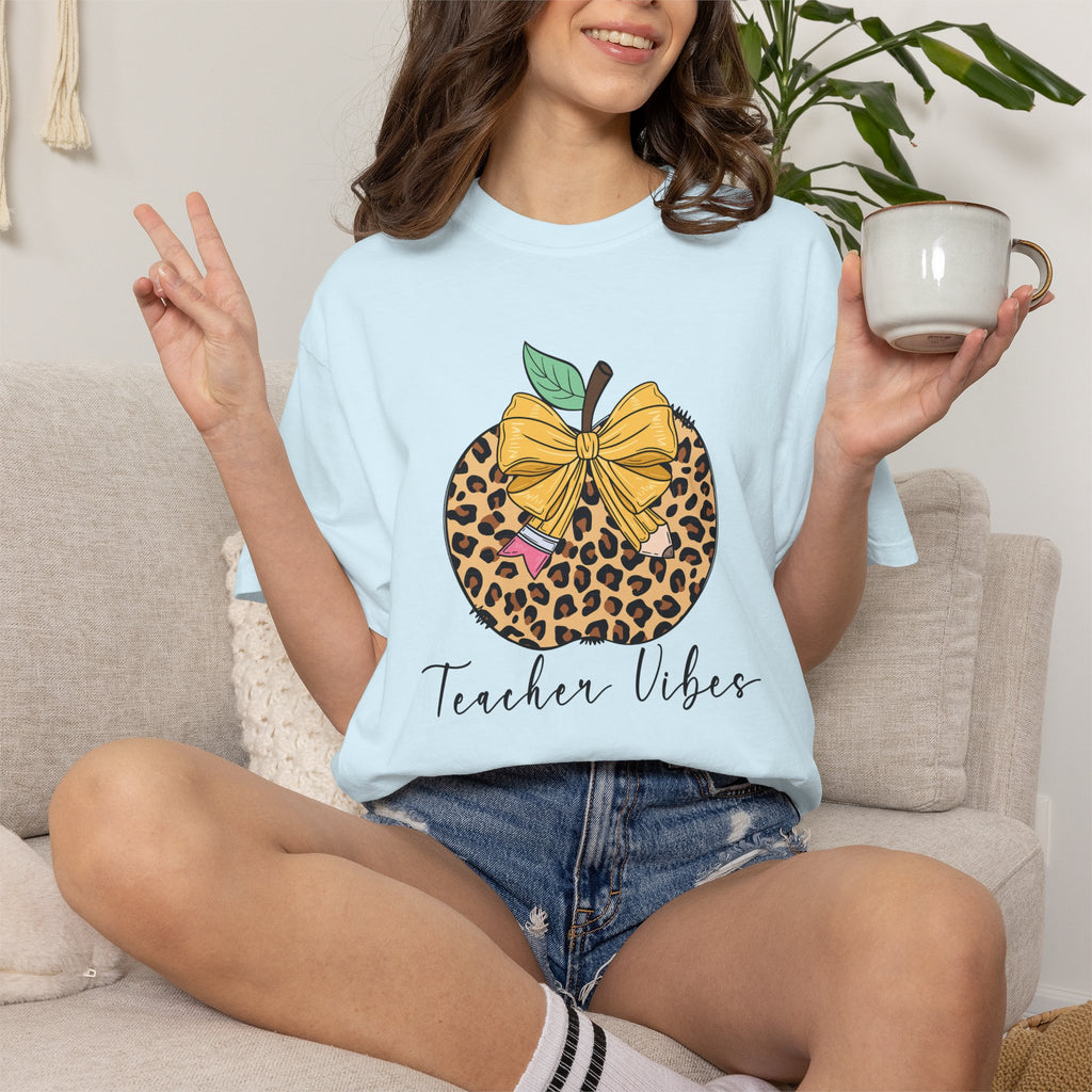 Teacher Vibes Leopard Pumpkin T-Shirt - Cute Fall Teacher Gift