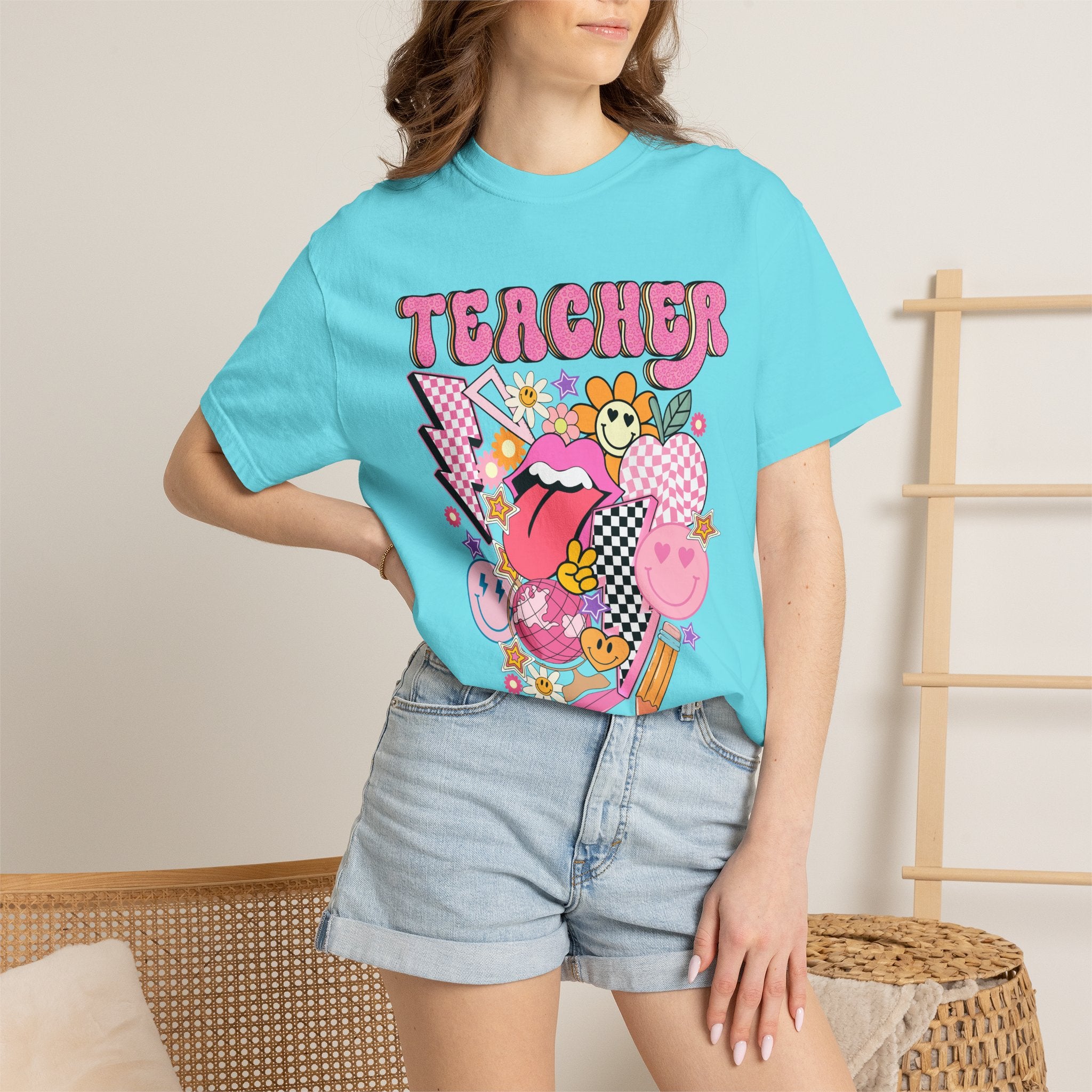 Teacher Retro Pop Graphic T‑Shirt — Cute Pink School Staff Shirt